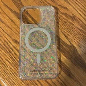 SOLD kate spade iphone 15 pro max case